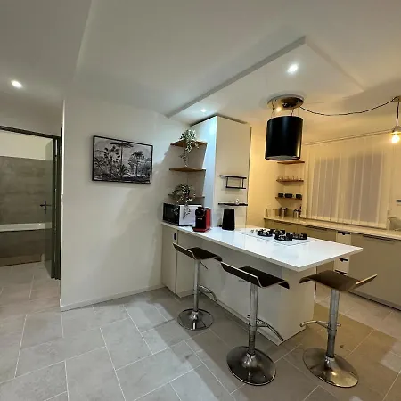 Apartamento L'escapade Nimoise - A 700m De La Gare