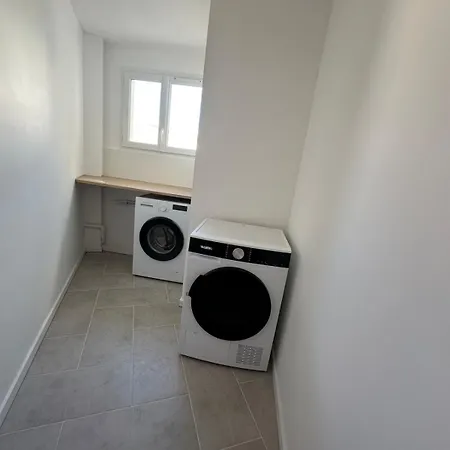 L'escapade Nimoise - A 700m De La Gare Apartamento Nîmes