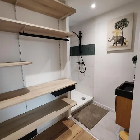 L'escapade Nimoise - A 700m De La Gare Apartamento Nîmes